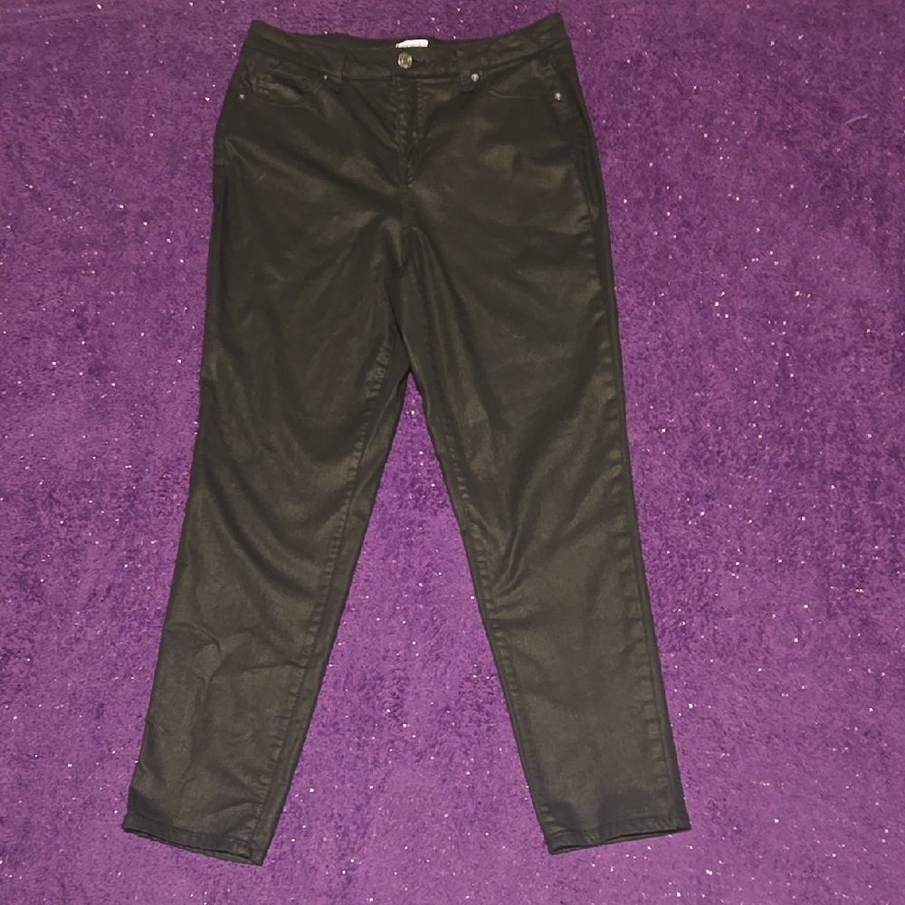 Time and Tru Women's High Rise Jeans - Black